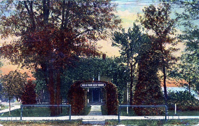 Mayo Park Rest House